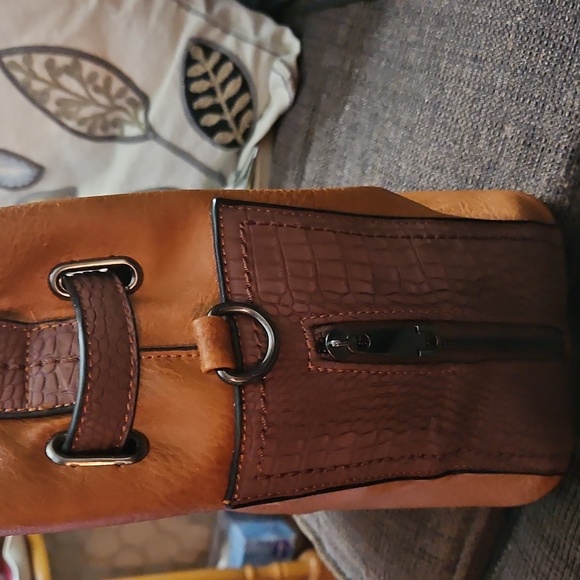 Leather Tote Hand Bag - Picture 3 of 10